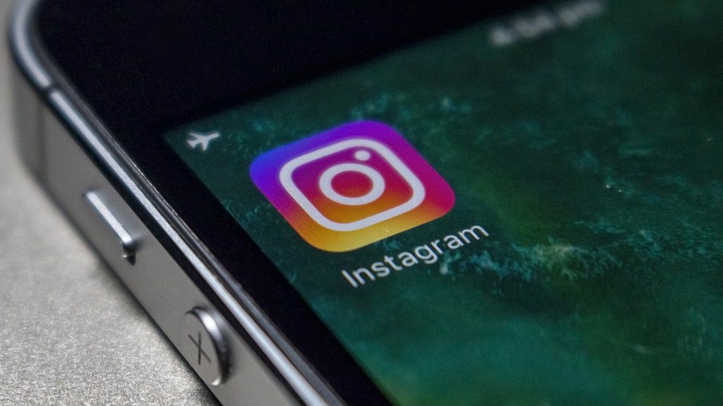 Kako se osloboditi radoznalih očiju na Instagramu: Sakrijte svoj status i aktivnosti