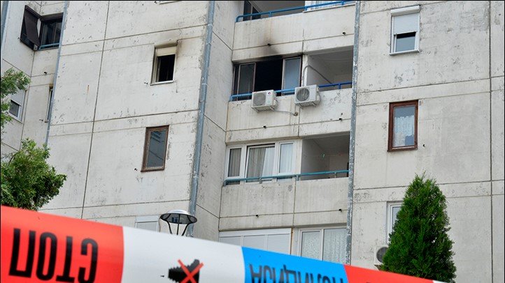 POLICAJCI UŠLI U STAN, ON SKOČIO SA TREĆEG SPRATA! Drama u Živinicama: Mladić (23) TEŠKO povređen, sumnja se da je OVO razlog pretresa