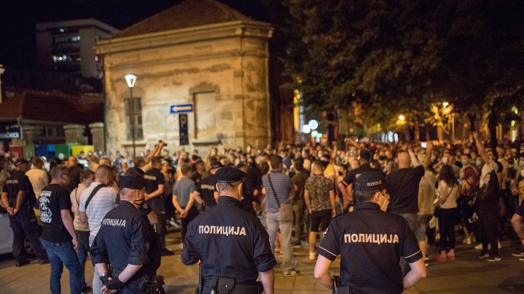 Iz Hrvatske došli da pale Srbiju: Hrvatica koja se zaklinje u 'Oluju' podržava protest u Nišu