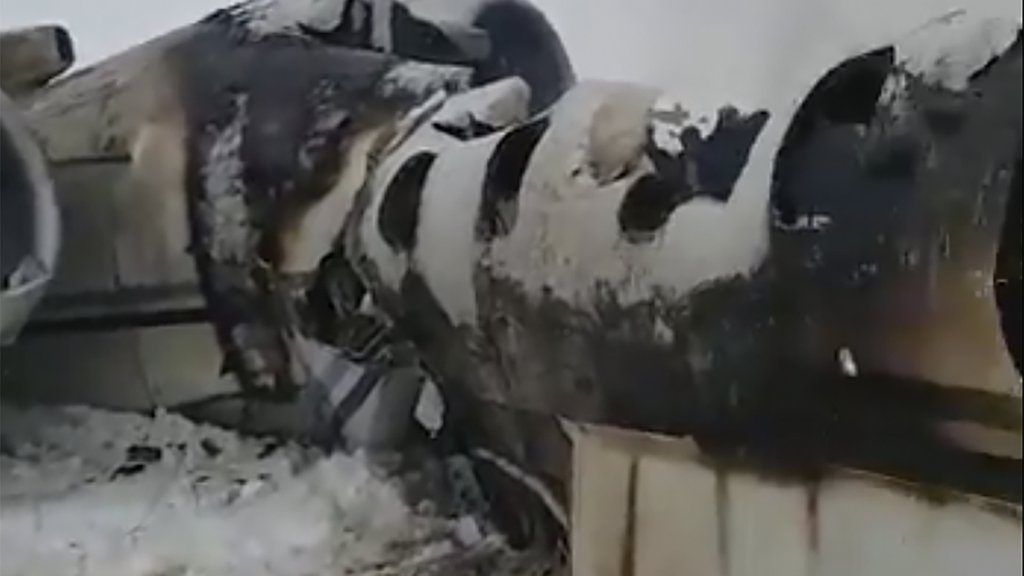 U LETELICI BILO OKO 80 LJUDI: Novi detalji o padu aviona na aerodromu u ...