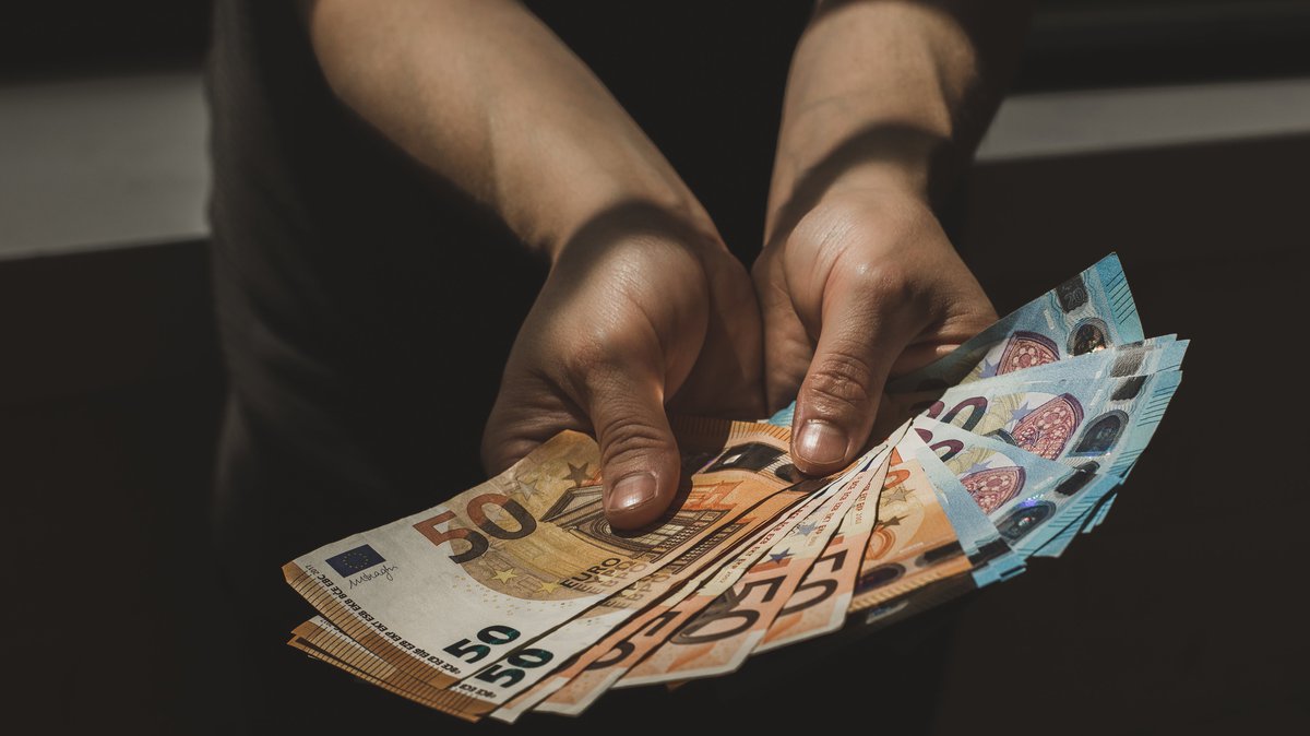 Bugarska prelazi na evro od januara 2026. po kursu 1,955 leva za jedan evro
