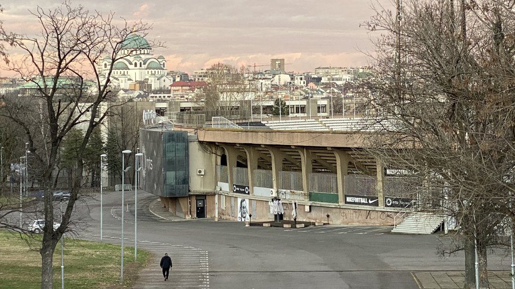 Pink.rs | KO SU VLASNICI BUNKERA NA STADIONU U HUMSKOJ? U Prostorije ...