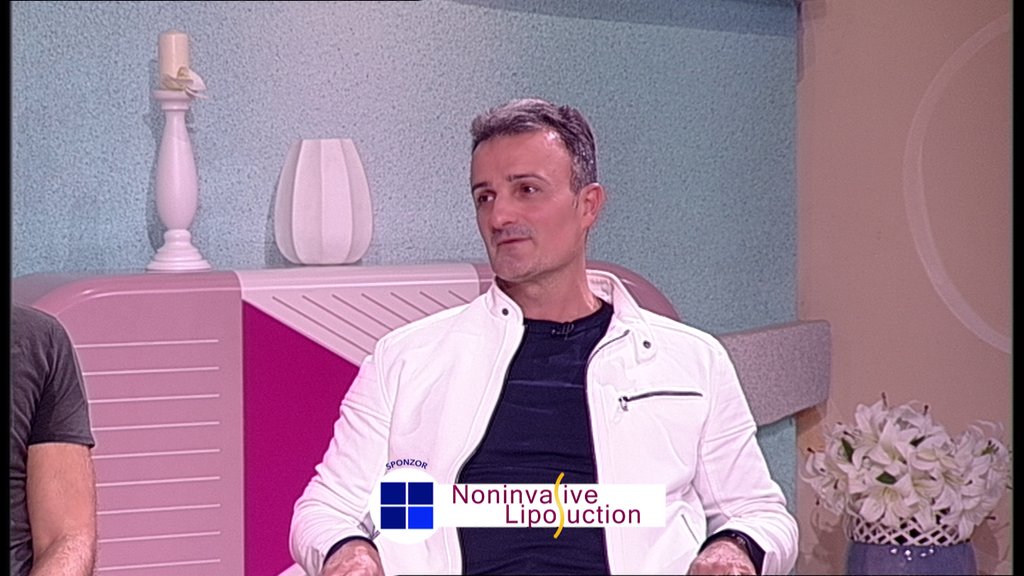 Krenulo mu posle razvoda! Naš pevač dve godine kasnije dobio dete s NOVOM ŽENOM
