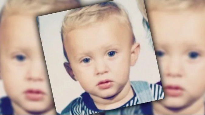 Da li biste ga prepoznali?! Otvaramo album sa fotografijama zavodnika sa Zvezdare, zavirite u detinjstvo Stefana Karića (FOTO)