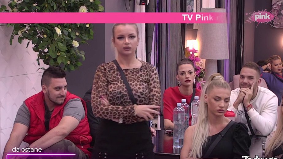 Pinkrs Cvele I Ja Smo Raskinuli Neću Da Mučim Sebe Anja Definitivno Odlučila Da Stavi 9597