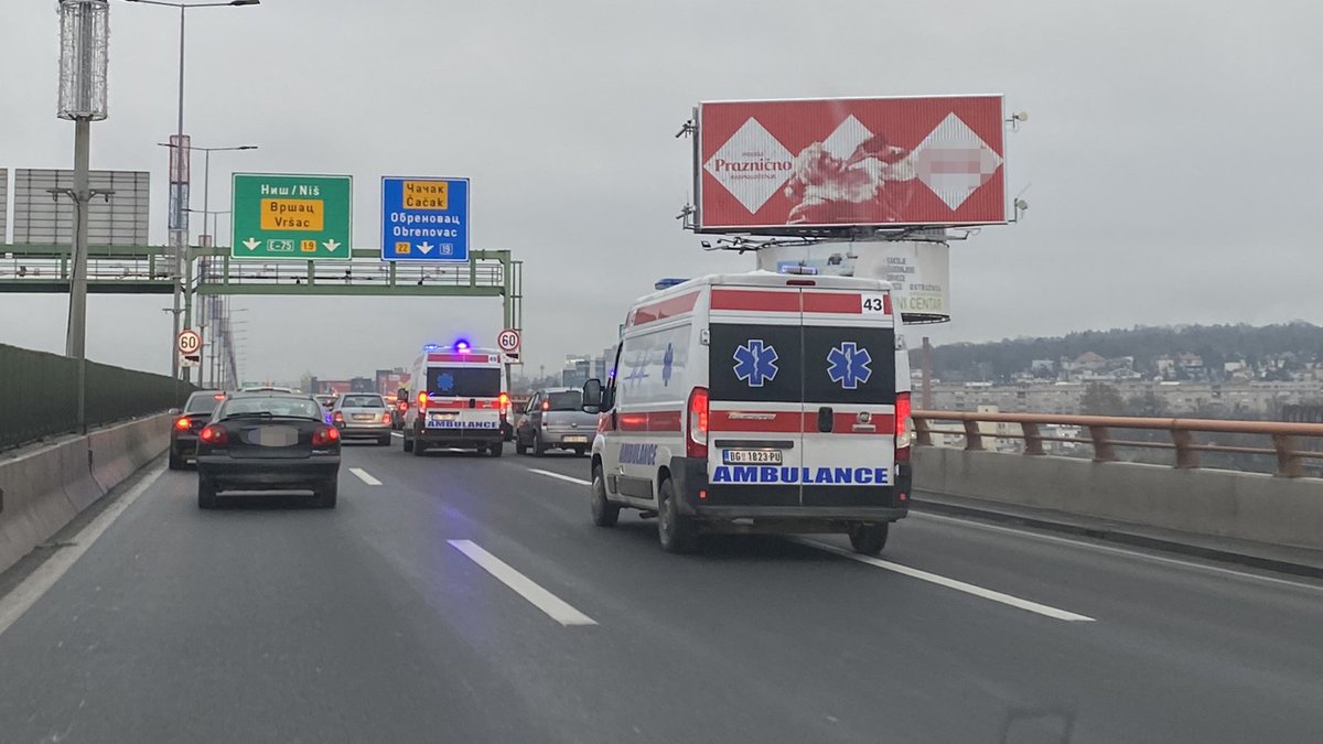 Jeziv prizor ispod Brankovog mosta: Muškarac pronađen bez svesti i sa teškim povredama