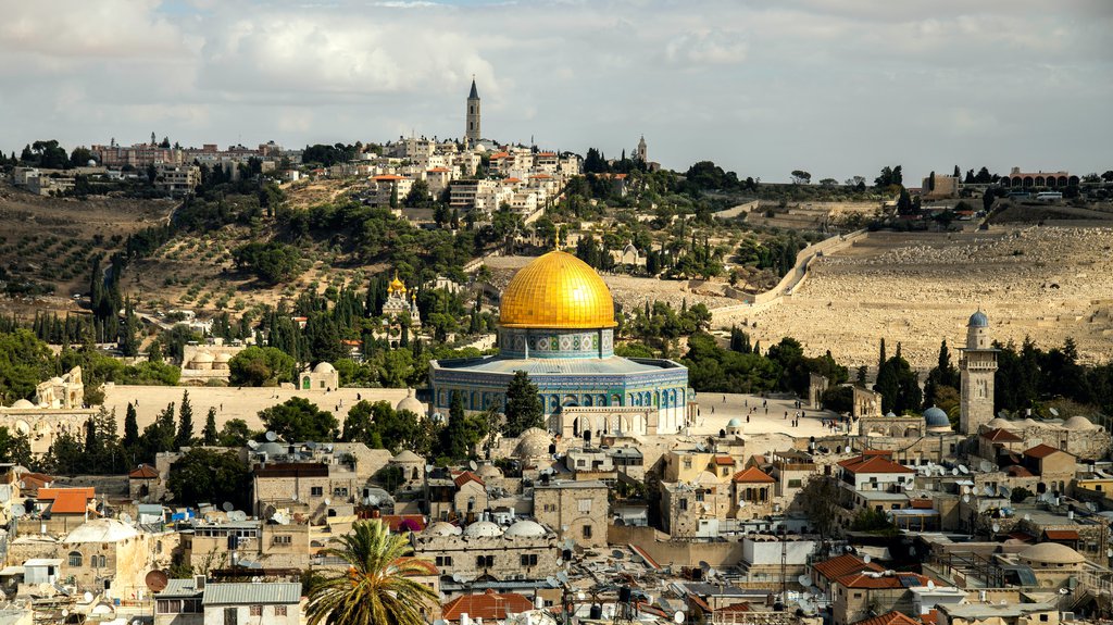 UZBUNA U JERUSALIMU! Zavijaju sirene za vazdušnu opasnost! Napadnut Izrael!