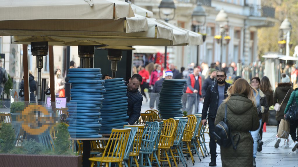 Za novogodišnje i božićne praznike skraćeno radno vreme, 1. i 7. januar neradni