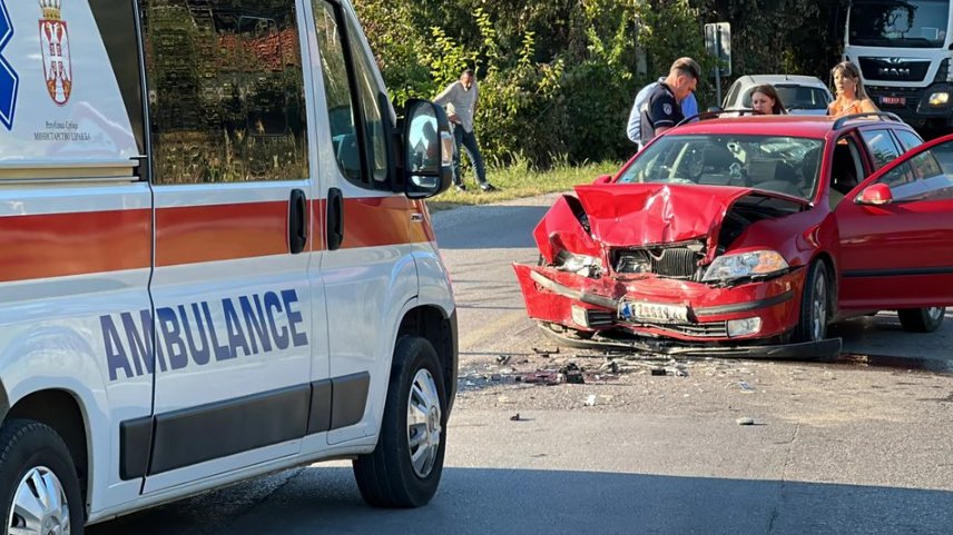 LANČANI UDES KOD MOSTARA Stvaraju se gužve u pravcu ka Novom Beogradu