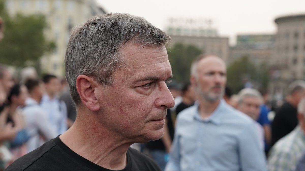 ‘NEK PIJU ESPRESO S CIMETOM’ Ćuta udario na ‘studente’ plenumaše i one koji ih podržavaju (VIDEO)