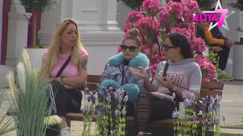 'REKAO JE DA MI PAKUJEŠ NEŠTO' Tamara Glavonjić otkrila Lejdi Di da ...