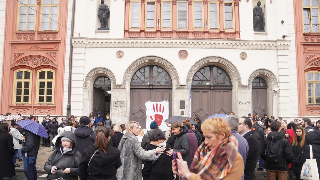 Očekivano! U kampanju proterivanja Srba iz vlasti u Crnoj Gori uključili se ustaški mediji po podmuklom modelu koji su pokušali da primene u Srbiji! (