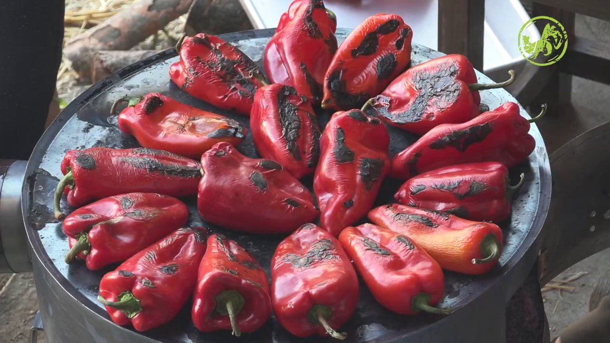 Starinski recept za barene paprike: Ovakvu zimnicu ne možete naći u prodavnici