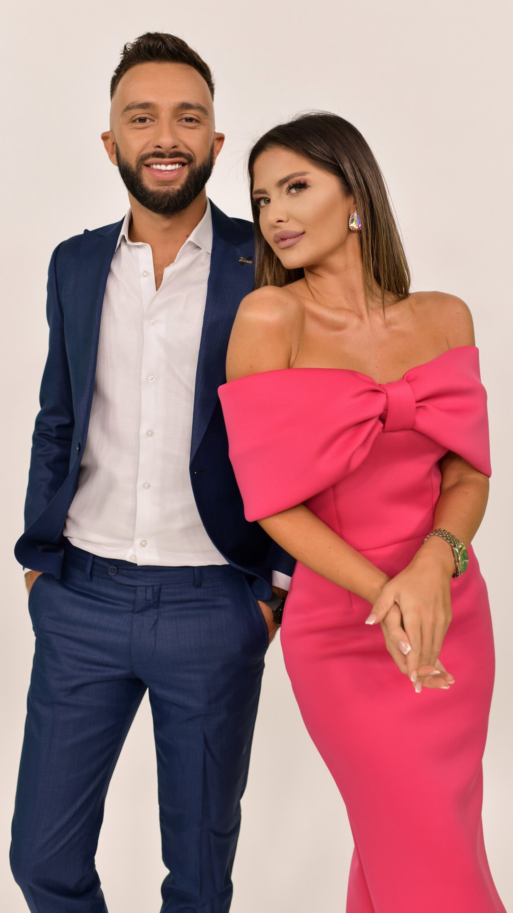 Uživo na Pinku: Večeras padaju maske, mnogima se ne piše dobro! Počinje emisija Pitanja novinara