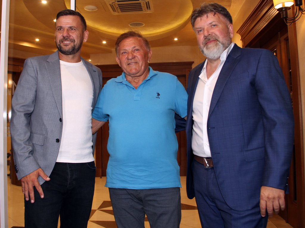 Uradićemo DNK i odmah ću priznati dete: Naš pevač progovorio o sumnjama da ima vanbračnog sina: Ko zna šta je sve bilo...