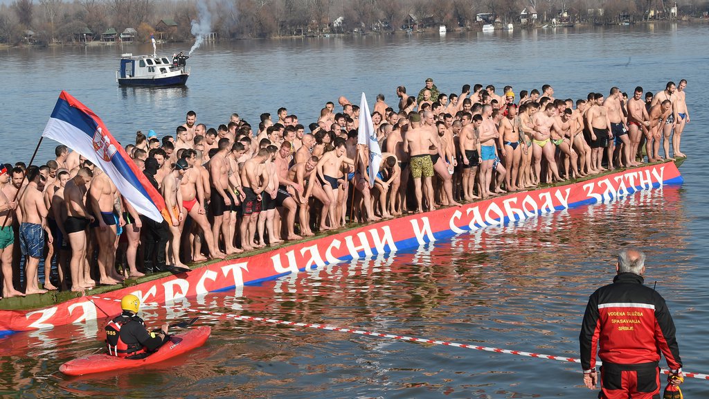 Obeležavanje Bogojavljenja na Čukarici: Svi detalji o plivanju za Časni krst na Adi Ciganliji