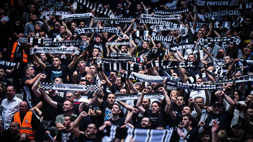 'GROBARI' NA NOGAMA: Partizan produžio ugovor sa trenerom | pink.rs