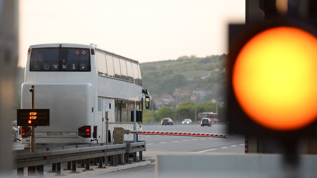 ISPLIVAO STRAVIČAN SNIMAK PROBIJANJA RAMPE: Mladi Emin je ubrzo napravio koban potez i poginuo (VIDEO)