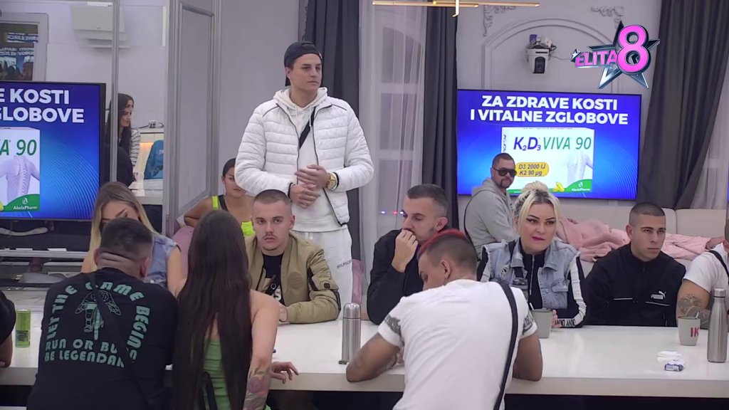 Kadra pecnuo Enu svojim pitanjem, ona skočila kao oparena, pa zapenila na njega: Zašto praviš da ja opet biram muškarce?! (VIDEO)