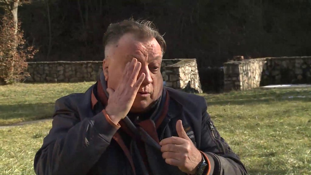 PAMTIĆU GA CELOG ŽIVOTA! Mića slomljen zbog stanja Halida Bešlića: Izneo detalje prijateljstva koje su negovali decenijama
