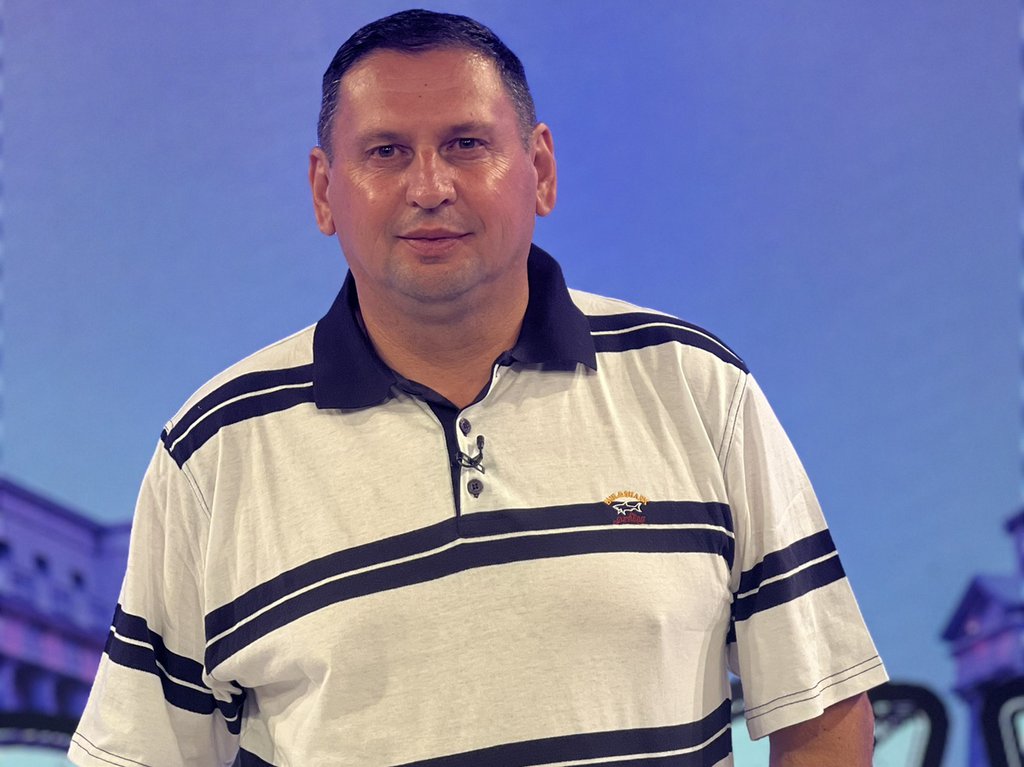 Bez dlake na jeziku! Nakon Slavičinih reči da je Maja seljančura iz Belog potoka, a on matori pedofil, oglasio se Taki Marinković za Pink.rs: Gospođo, idemo u Guču, ispuniću vam želju!