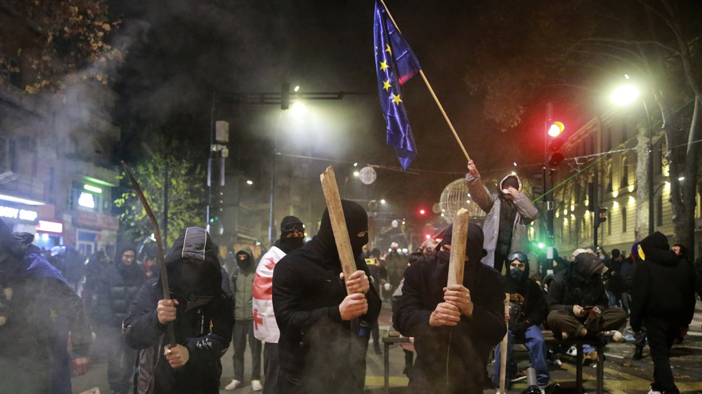 Nastavlja se brutalan napad na Srbiju zbog nezavisne politike Beograda