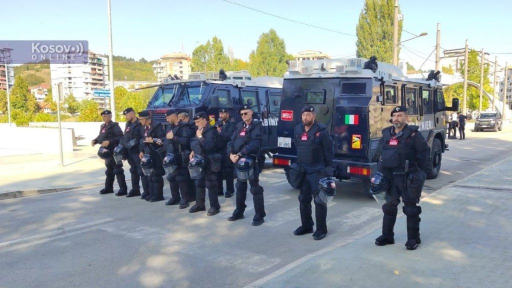 KURTIJEV TEROR NE POŠTUJE NI DECU: Masovno hapšenje Srba na Gazimestanu, među privedenima i maloletnik!