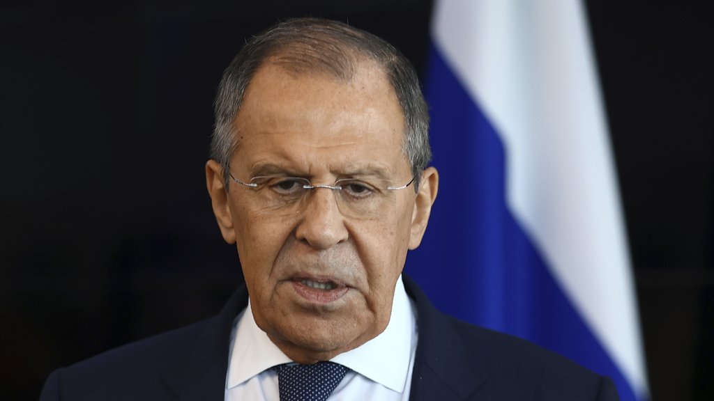 Lavrov: Rusija zatražila hitne konsultacije sa Srbijom zbog sankcija NIS-u