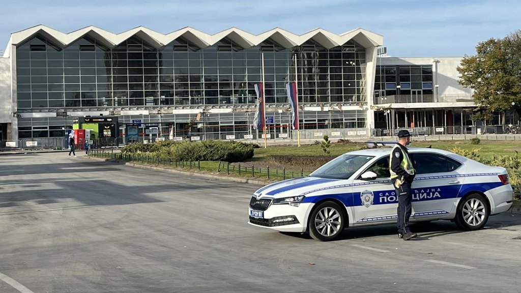 IGNORISALI ZNAKE OŠTEĆENJA KOJI SU BILI VIDLJIVI DANIMA PRED TRAGEDIJU: U toku saslušanja uhapšenih u vezi sa padom nadstrešnice na Železničkoj stanic