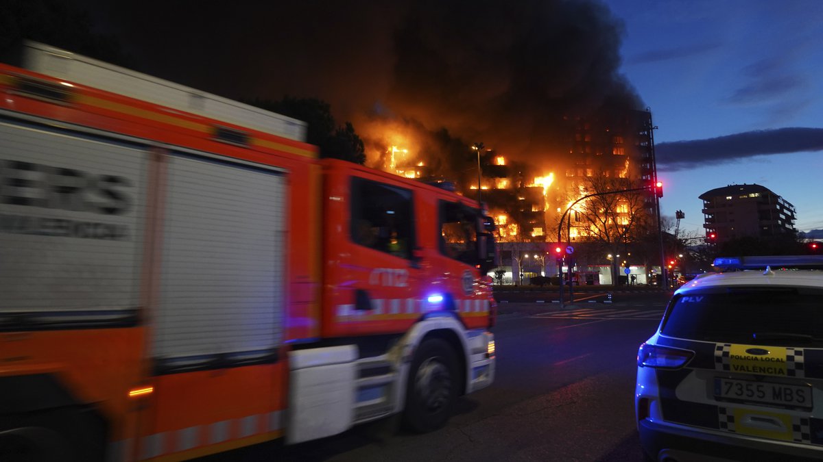 Požar kod Barselone stavljen pod kontrolu: Uhapšen osumnjičeni za njegovo izazivanje