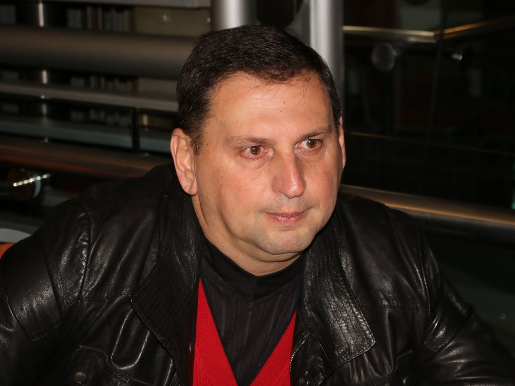 NE ZNA GDE SU NJEGOVA DECA, A ŠTA RADI S MOJIM?! Taki zbog Maje urnisao Asmina, pa prozvao i Cara: Kao da sam Boga kamenjem gađao, pa dobijam ZETOVE IDIOTE!