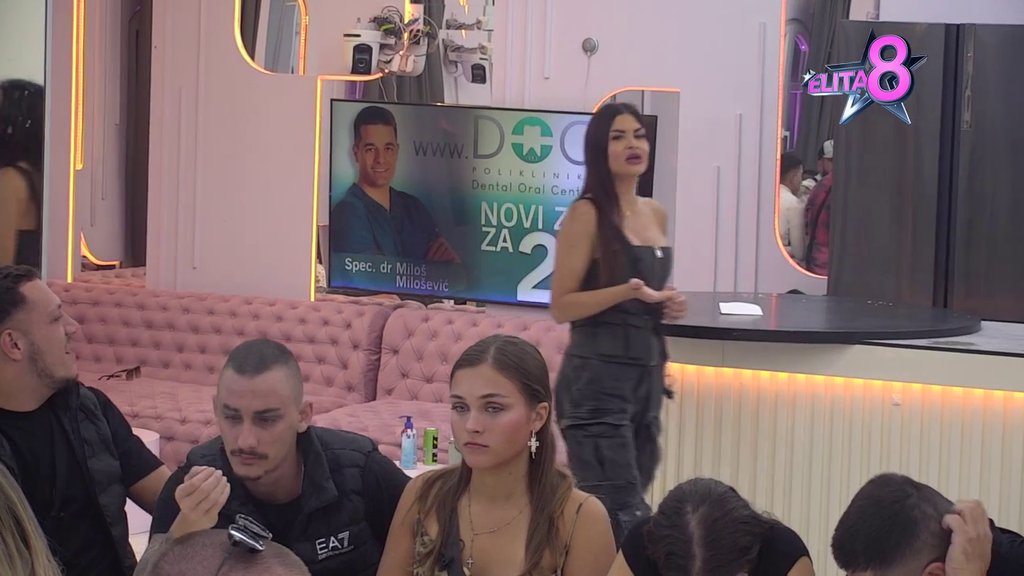 Uvidela skrivene namere: Jelena tvrdi da Rajačić obleće oko nje kako bi se oprao, on žestoko opleo po njoj! (VIDEO)