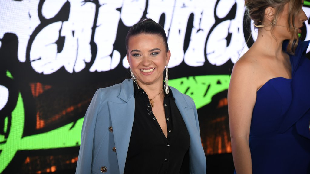 Ovako izgleda dom bivše PINK PANTERKE Olivere Ćirković: Aleksandra do detalja opisala LUKSUZNU ZGRADU I SLIKE IZ ZATVORA KOJE KRASE ZIDOVE (VIDEO)