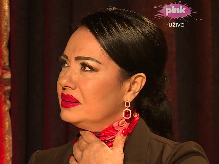 Zlata Petrović van sebe nakon Mikijevih tvrdnji da je mlađeg sina Peju zbog kocke gurnula u rijaliti: Kada sam ga čula šta priča...