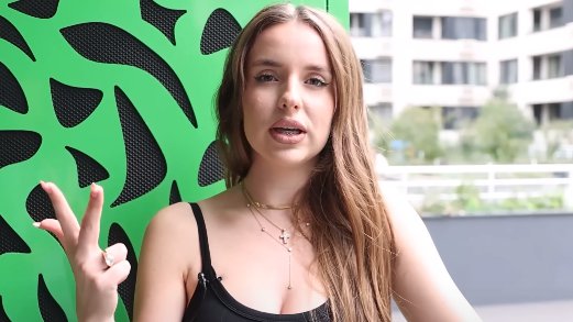 Roditelji poznate influenserke kupili kuću u Italiji: Ona u Beogradu ima raskošan stan, a sad je otkrila i kako najbolje štedi