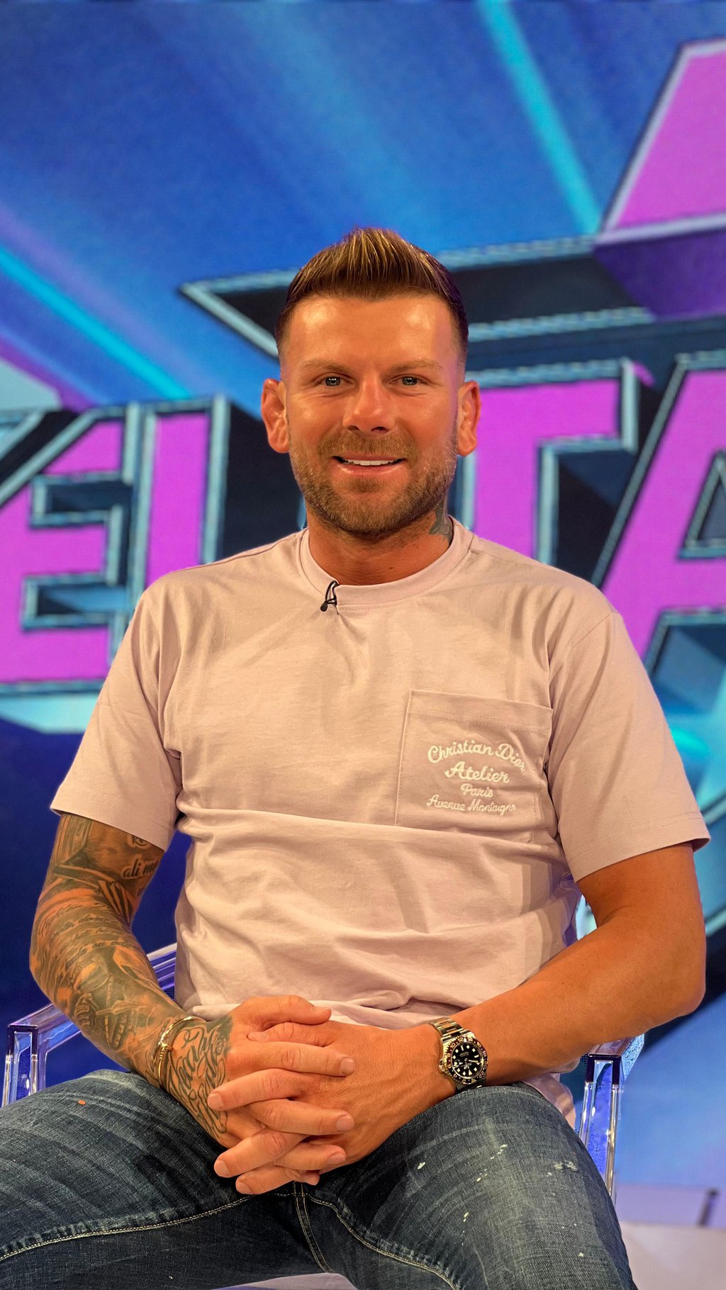 OGROMAN OŽILJAK PREKO CELOG ČELA! Stanislav Krofak pokazao lice, fanovi ZABRINUTI! Evo šta mu se desilo! (FOTO)