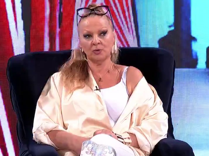 Grofica žestoko reagovala na žestoke svađe i vrele akcije Aneli i Cara, ne štedi reči na račun zeta: Skuvaću mu i prase, samo da ga NE GLEDAM!