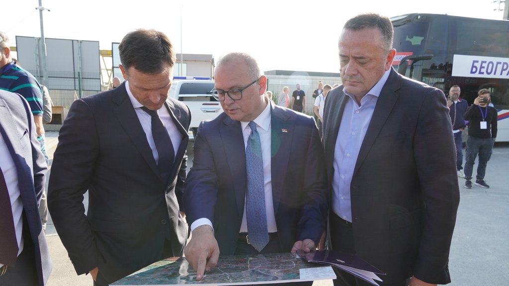 SRBIJA I BIH BIĆE POVEZANE SA DVA AUTO-PUTA! Vesić: ‘Naša zemlja i region ovakvim projektima postaju bliži’
