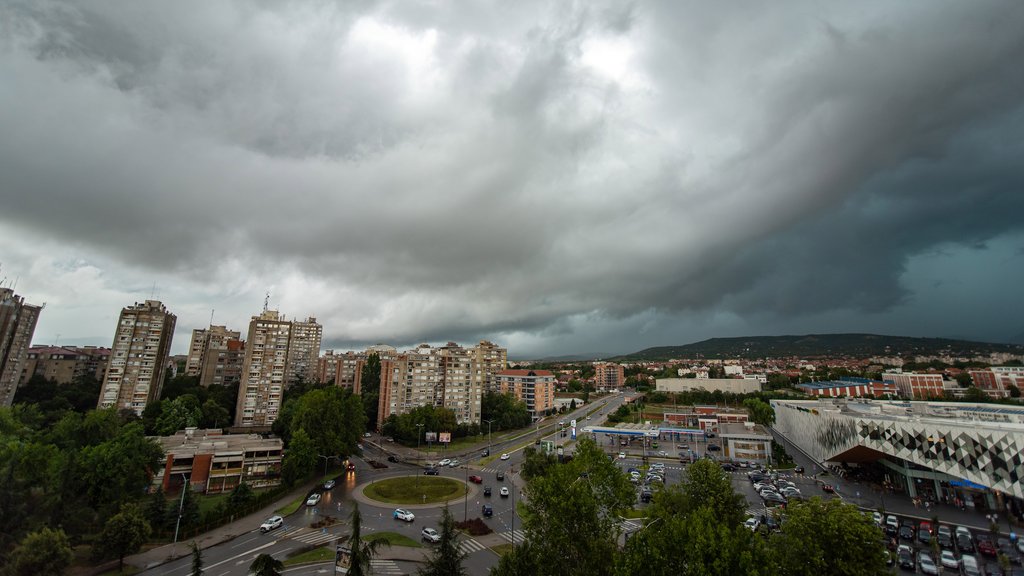 UŽIVAJTE U PROLEĆNIM TEMPERATURAMA: U Srbiji danas oblačno, posle podne kiša