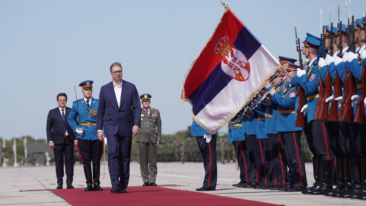Vučić sutra na prikazu novih sredstava Vojske Srbije u Batajnici i na Pasuljanskim livadama (FOTO)