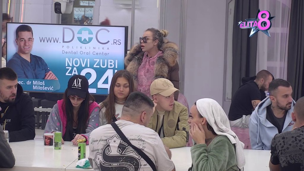 Momci, slobodna je devojka izvolite: Terza najstrašnije isponižavao Sofiju, svima poručio da je između njih zauvek kraj! (VIDEO)