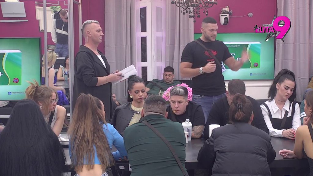 OTPISAO I MAJKU ZBOG LOŠEG MIŠLJENJA O ANELI!? Luka ne vidi nikoga pored Ahmića, Anđelo mu očitao lekciju: Odrekao si se i oca... (VIDEO)