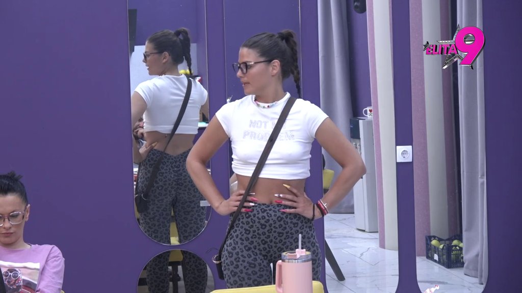 Zaboravila si na svoju porodicu, sram te bilo, okrenula si nam leđa zbog Bore! Boginja LJUTA KAO RIS, Anastasija joj ZABOLA NOŽ U SRCE! (VIDEO)