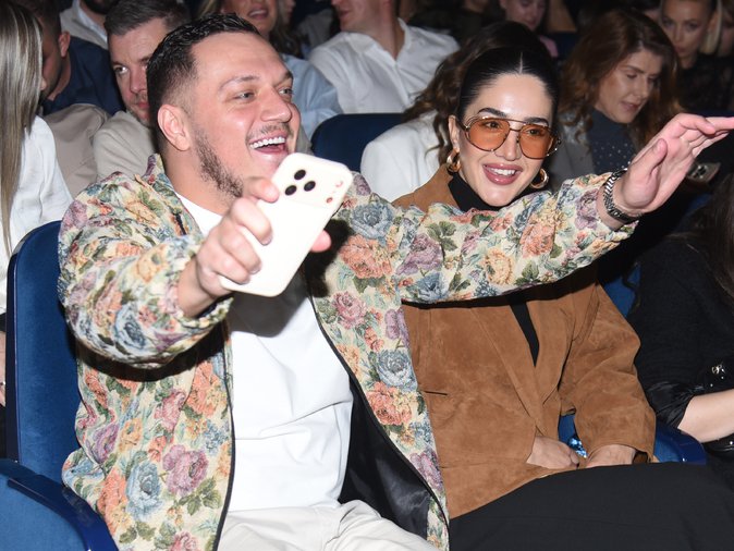 Došli smo da raskinemo! Frka Anđele i Gastoza na koncertu Mirze Selimovića, pobednik Elite crveneo i izvinjavao se