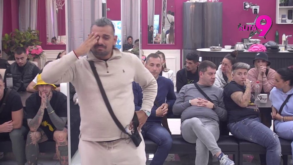 Prvi utisci nakon razvoda: Bora Santana se obratio Milici Kemez! Priznao da traži novi devojku i da želi još veću svadbu, a onda završio u SUZAMA! (VIDEO)
