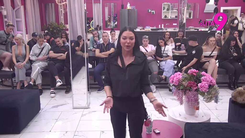 I Ronaldo je Ronaldo, pa nekada pogreši: Miljana otkrila da li je Maja rekla da su je Asmin i Stanija tipovali, Marinkovićeva ga ponizila: Ovde si im dobar kad ih godinama zastupaš, a kad ne... (VIDEO)