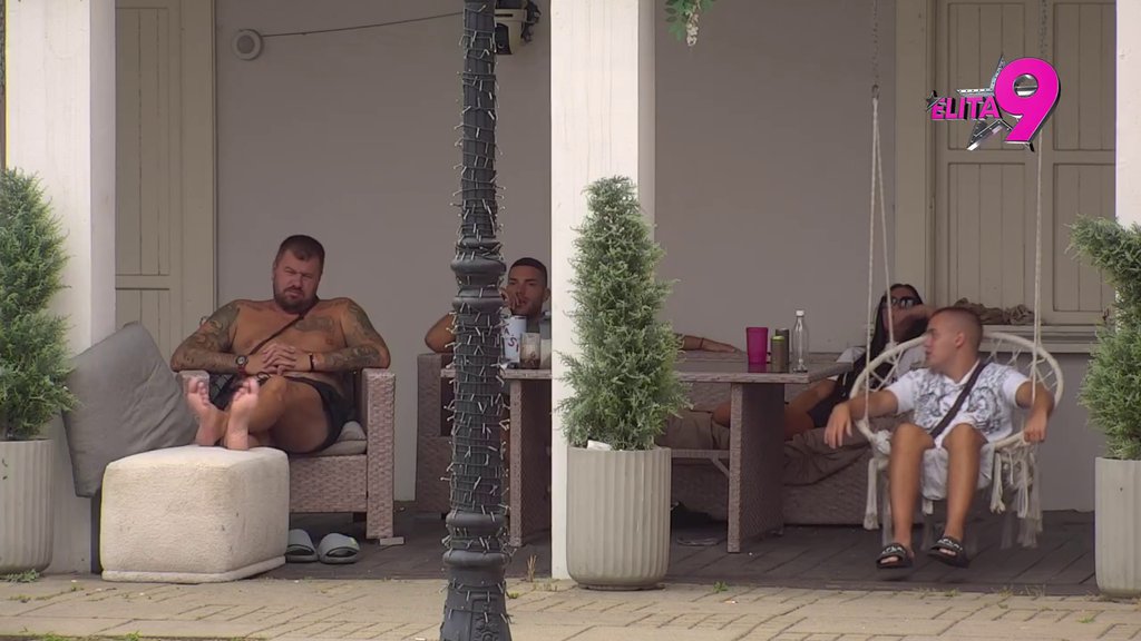 Poznat si kao dečko Teodore Džehverović: Dača rešeta Anđela punom parom, danas nema milosti! (VIDEO)