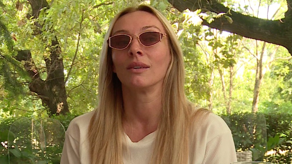 ANABELINE KOMŠIJE RAZVEZALE JEZIK! Otkrile kako se ponaša prema njima, pa pomenule njenog muža: IŠČUPALA GA JE IZ POROKA!