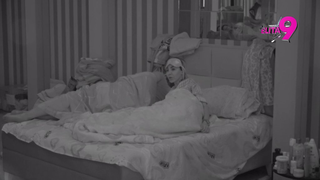 Svađa trese Odabrane! Maja doletela za Asminom, u sve se umešala i Aneli: Izlazi da te ne bih za uši izvukla, PROBLEM VAM JE ŠTO STANIJA OSTAJE! (VIDEO)