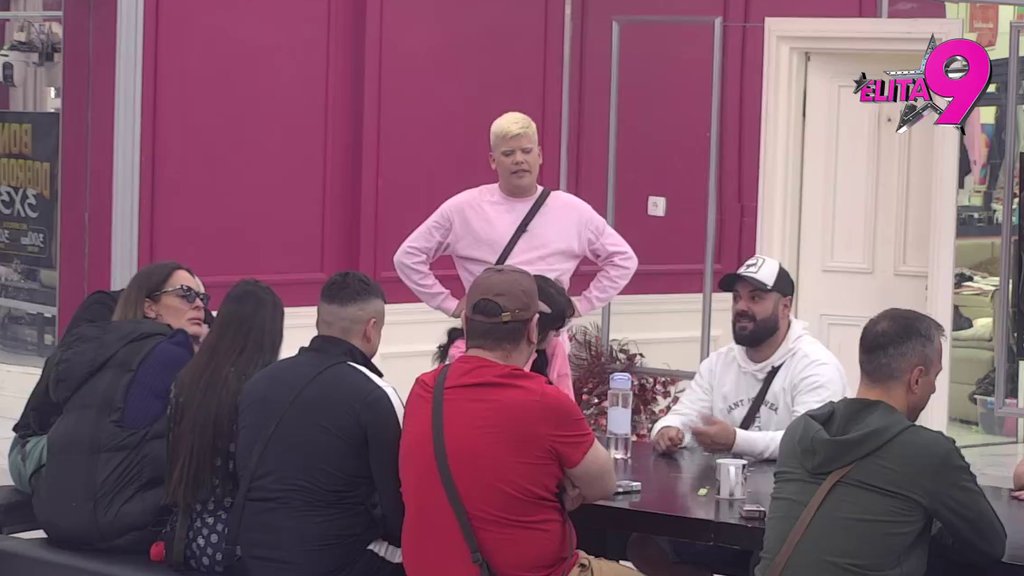 Ceca i Jeca su najveći foliranti ikada: Matora dočekala Maju i Aneli na zicer, pa ih žestoko ispljuvala! (VIDEO)